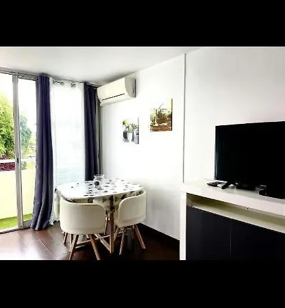 Avec Piscine Privee Apartment *